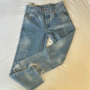 Levi's 501 Distressed Women’s Jeans